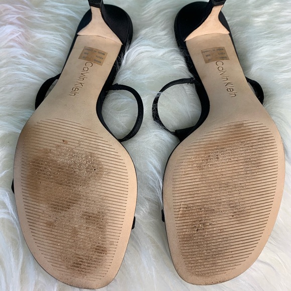 Calvin Klein kitten heel - Picture 7 of 8